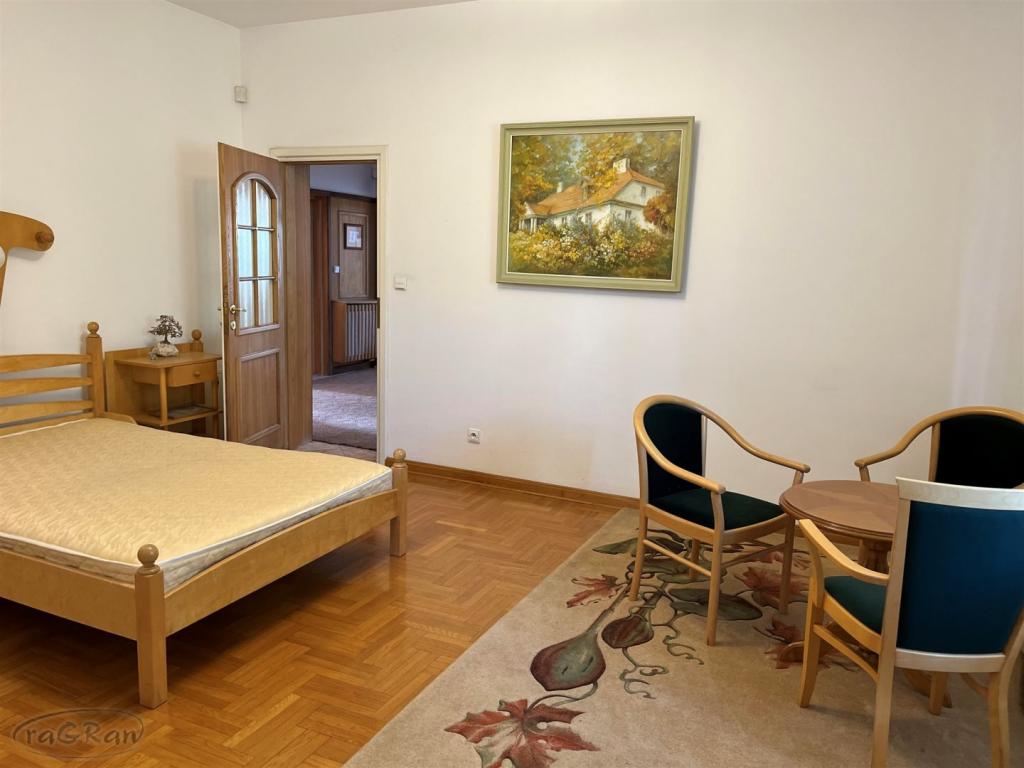 Całkowicie umeblowany, bardzo funkcjonalny dom - zdjęcie 10