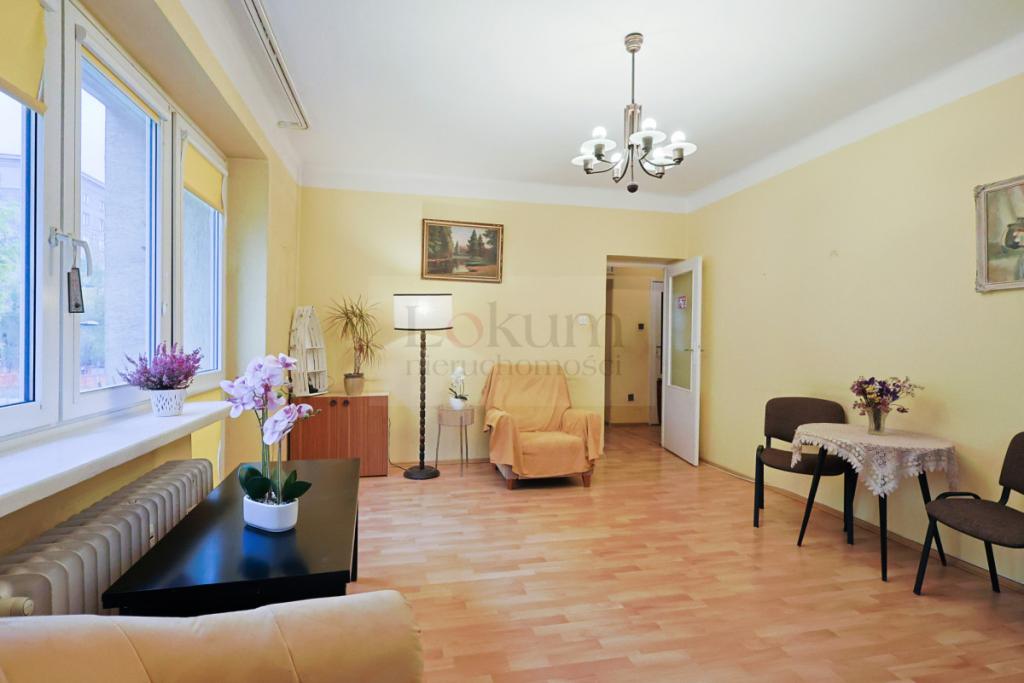 Ochota - dwa pokoje do remontu - zdjęcie 2