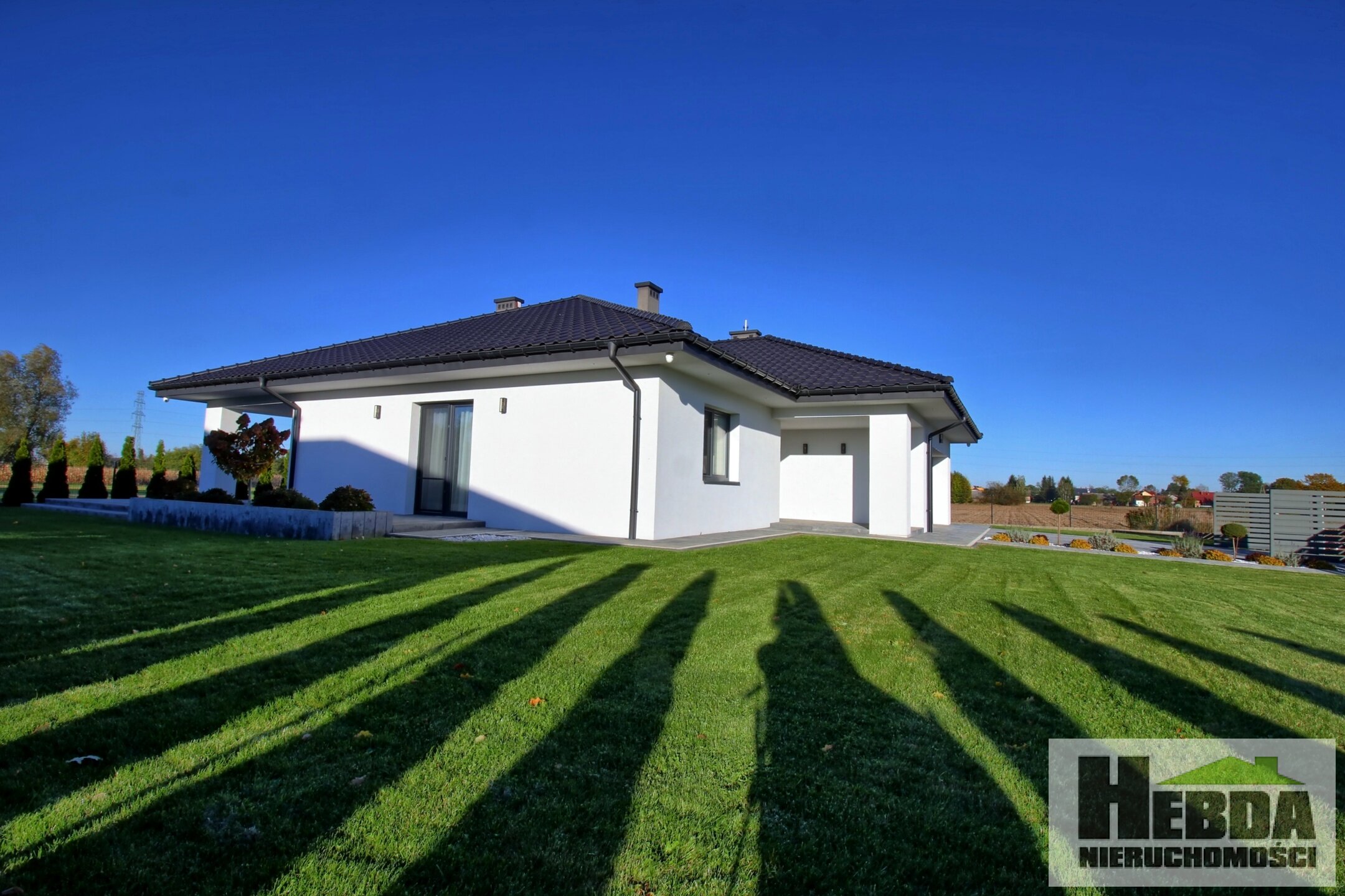 Nowoczesny dom parterowy w Łęgu Tarnowskim - wysoki standard, działka 934 m² - zdjęcie 3