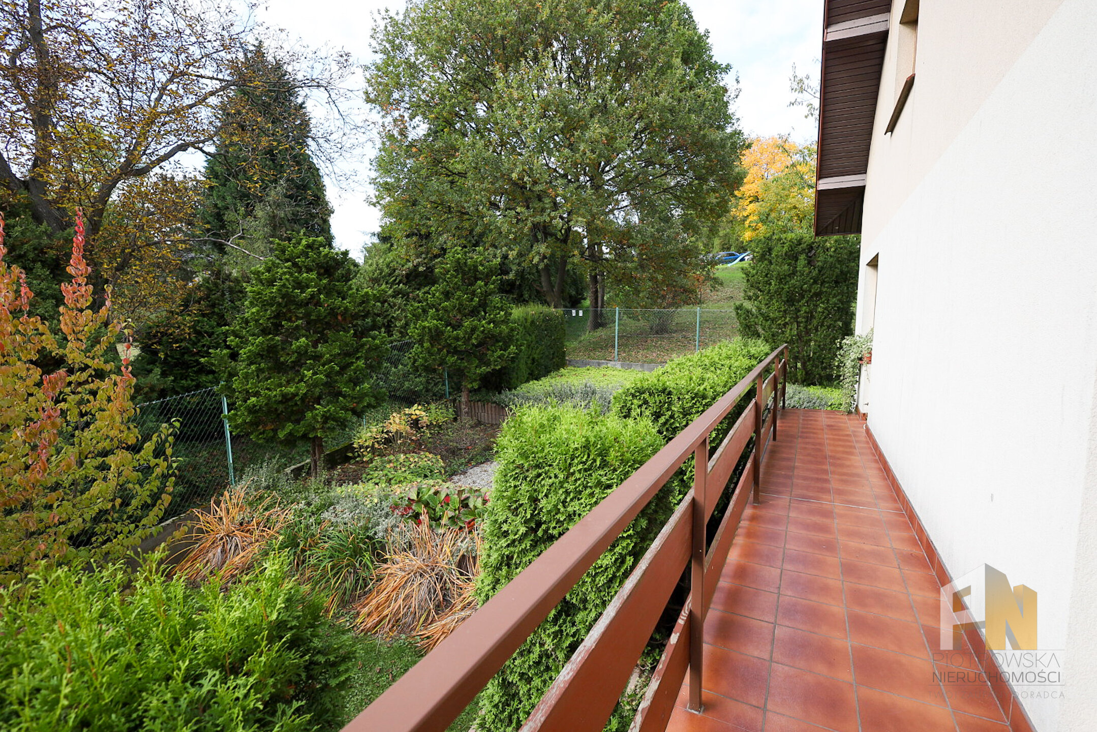 Klimatyczny dom gotowy do wprowadzenia - zdjęcie 4