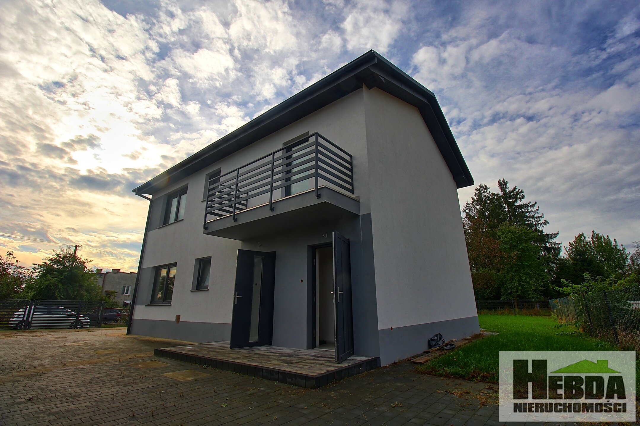 Okazja inwestycyjna, budynek dwu lokalowy do wykończenia!!! - zdjęcie 2