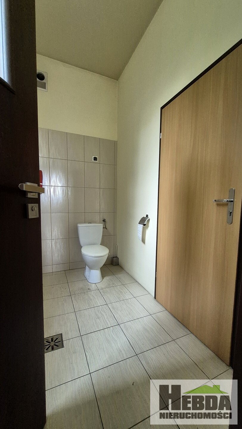 Tarnów, ul.Klikowska , lokal biurowy w eleganckim stylu + HALA 200 m2 - zdjęcie 3