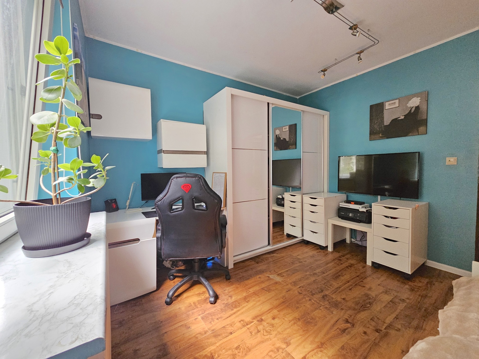 Przestronne mieszkanie 2 pokojowe na kameralnym osiedlu - zdjęcie 5