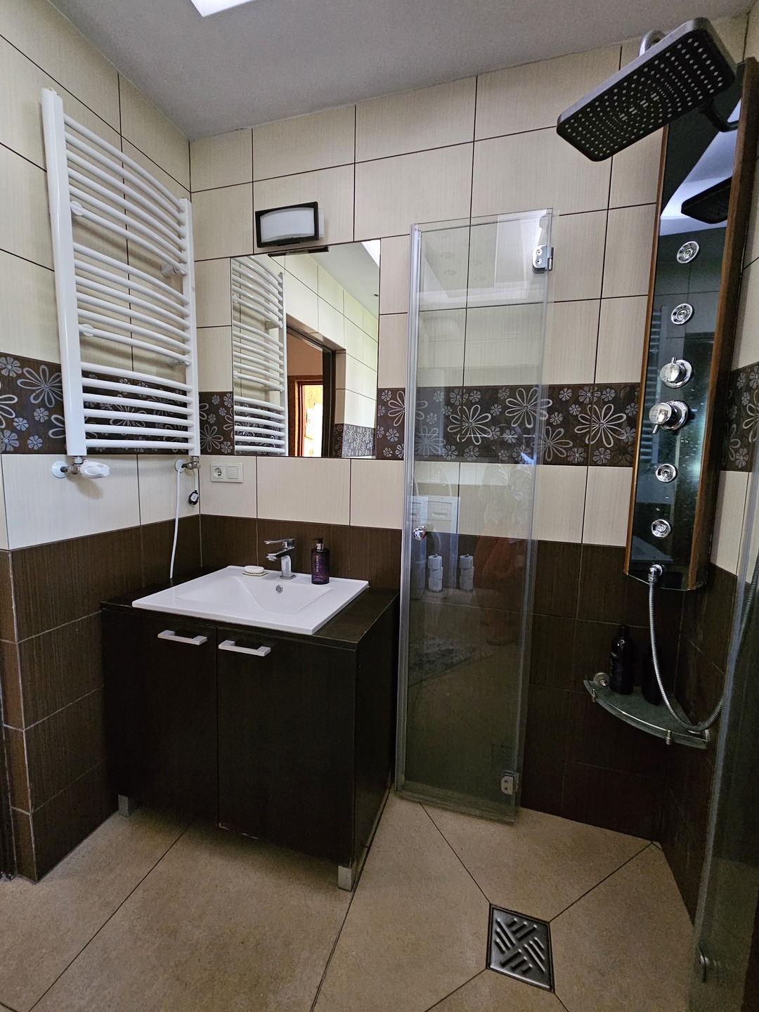 Przestronne mieszkanie 2 pokojowe na kameralnym osiedlu - zdjęcie 11