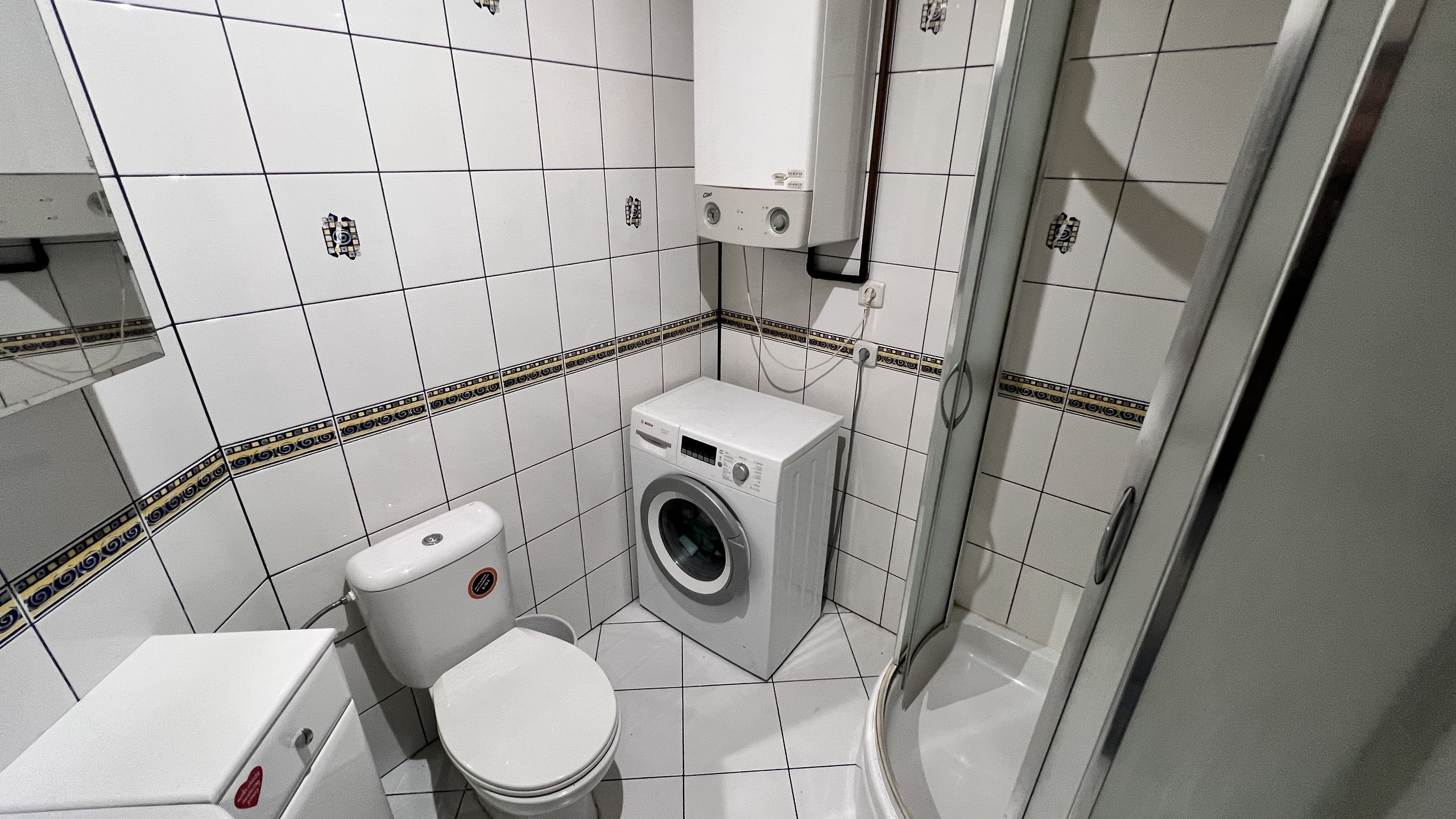 Kawalerka na zamkniętym osiedlu - zdjęcie 10