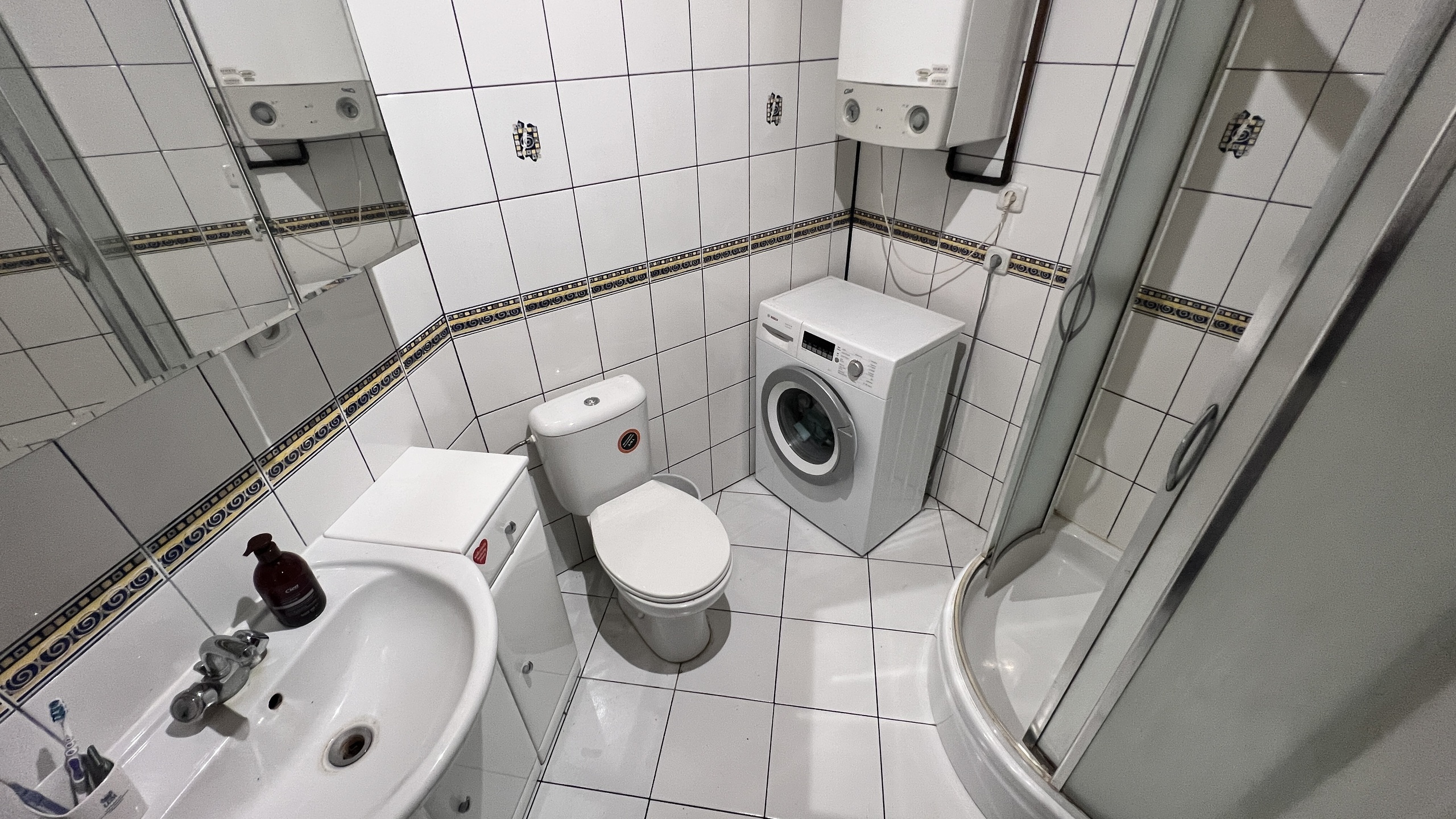 Kawalerka na zamkniętym osiedlu - zdjęcie 7