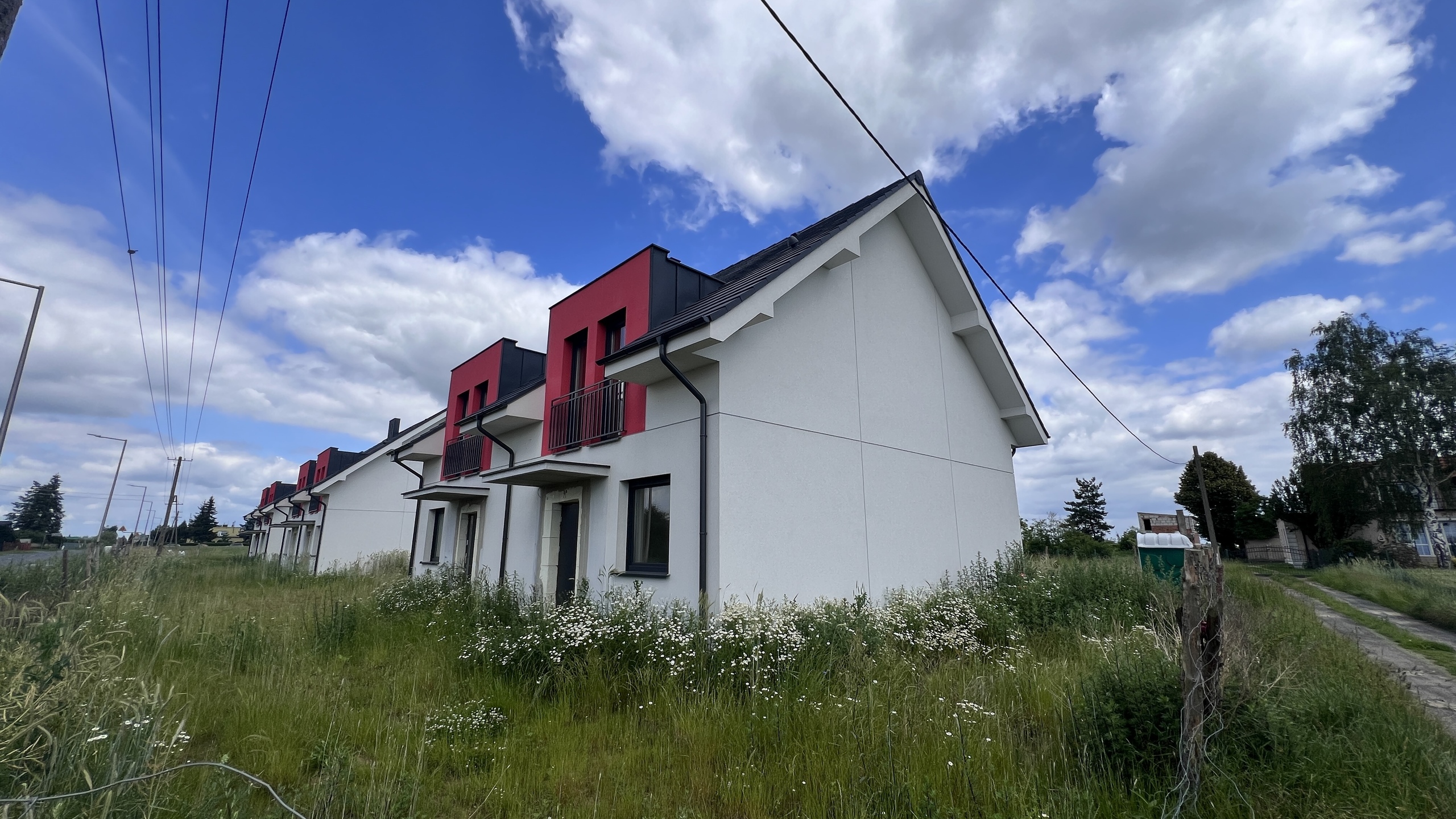 Kameralne osiedle 6 lokali w zabudowie bliźniaczej 2 km od Buku - zdjęcie 6