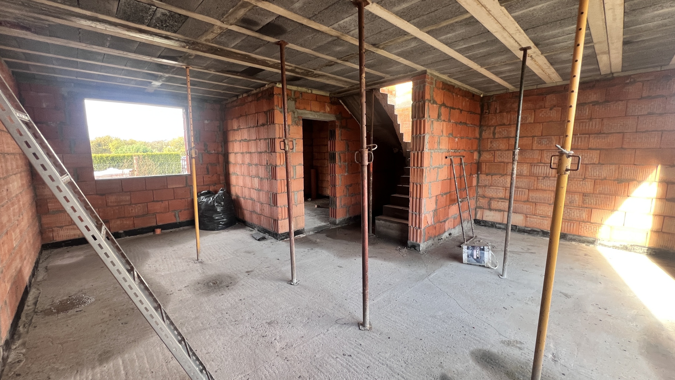 Dwa lokale w spokojnej części Lubonia - zdjęcie 12