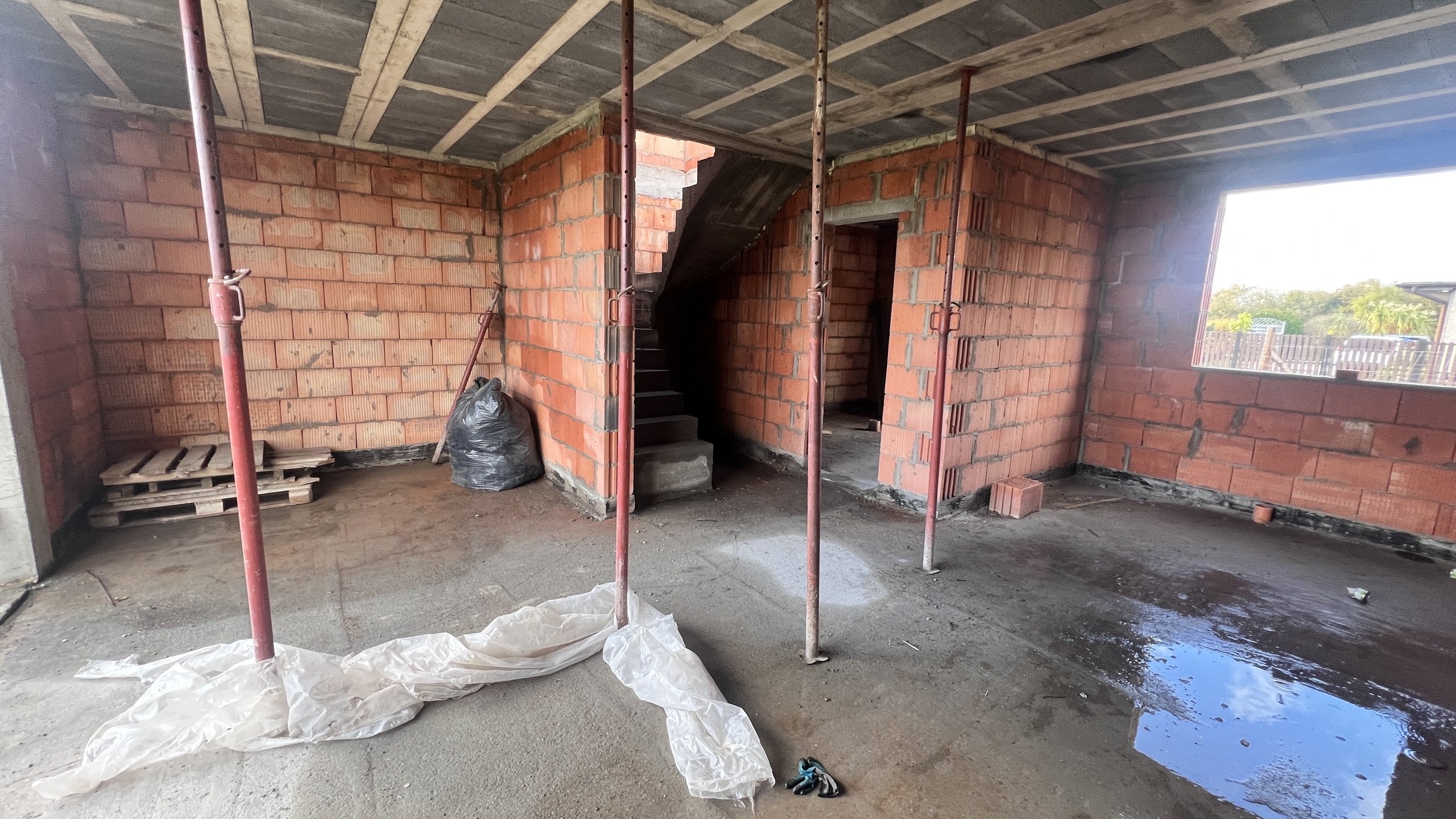 Dwa lokale w spokojnej części Lubonia - zdjęcie 13