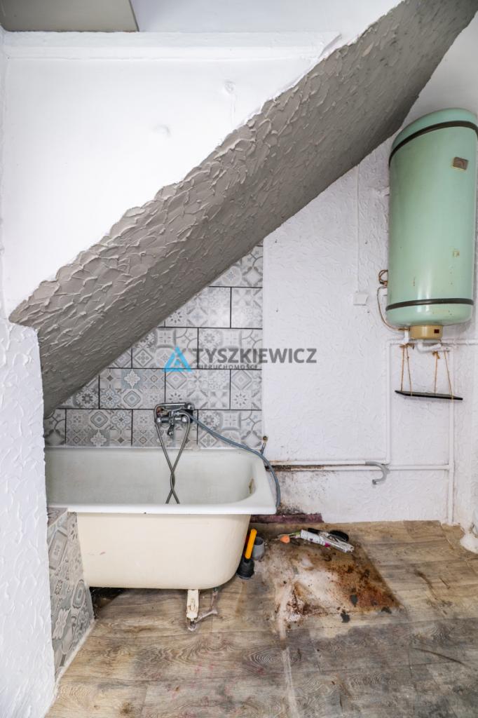 Dom w zabudowie bliźniaczej z dużą działką - zdjęcie 24