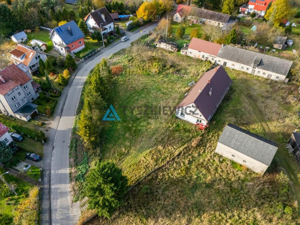 Dom w zabudowie bliźniaczej z dużą działką - zdjęcie 19