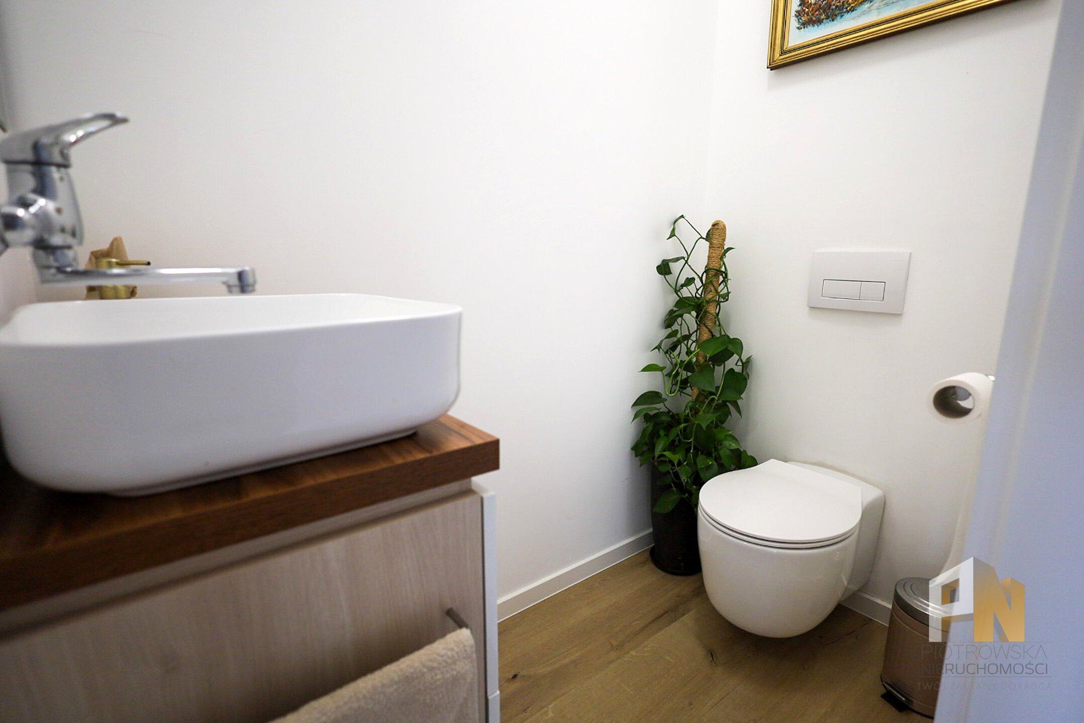 Przestronny dom do sprzedania - zdjęcie 17