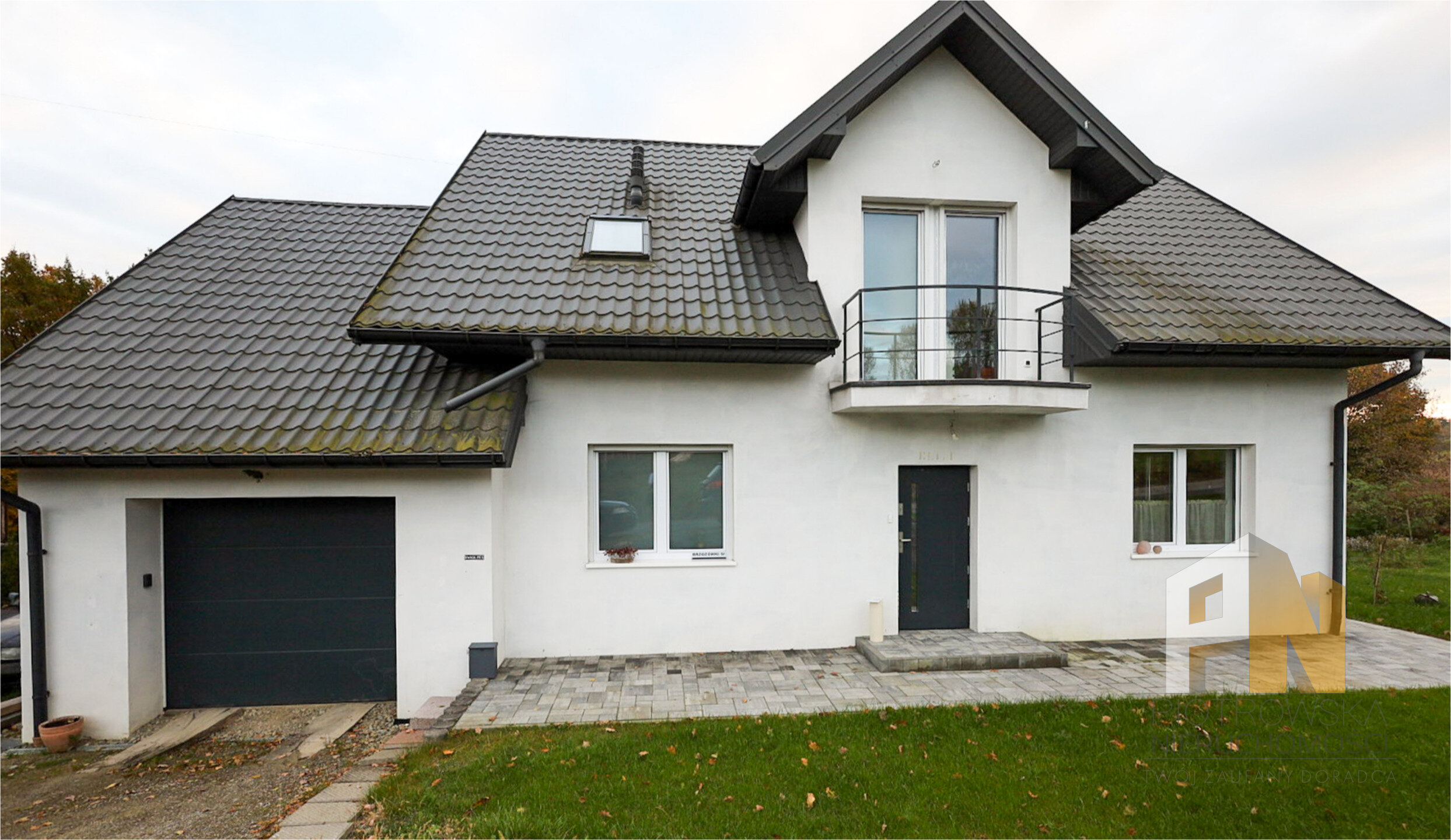 Przestronny dom do sprzedania - zdjęcie 2