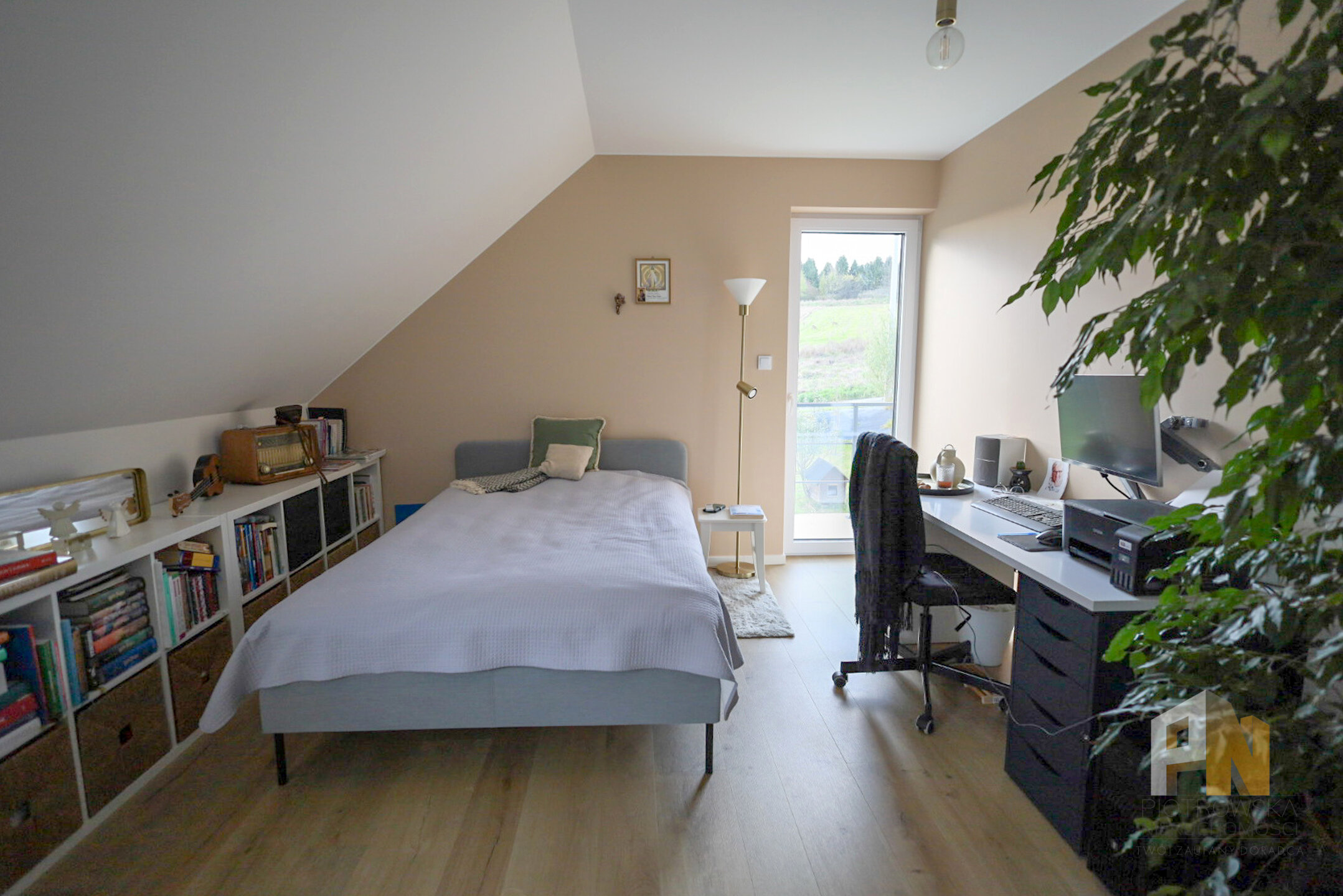 Przestronny dom do sprzedania - zdjęcie 11