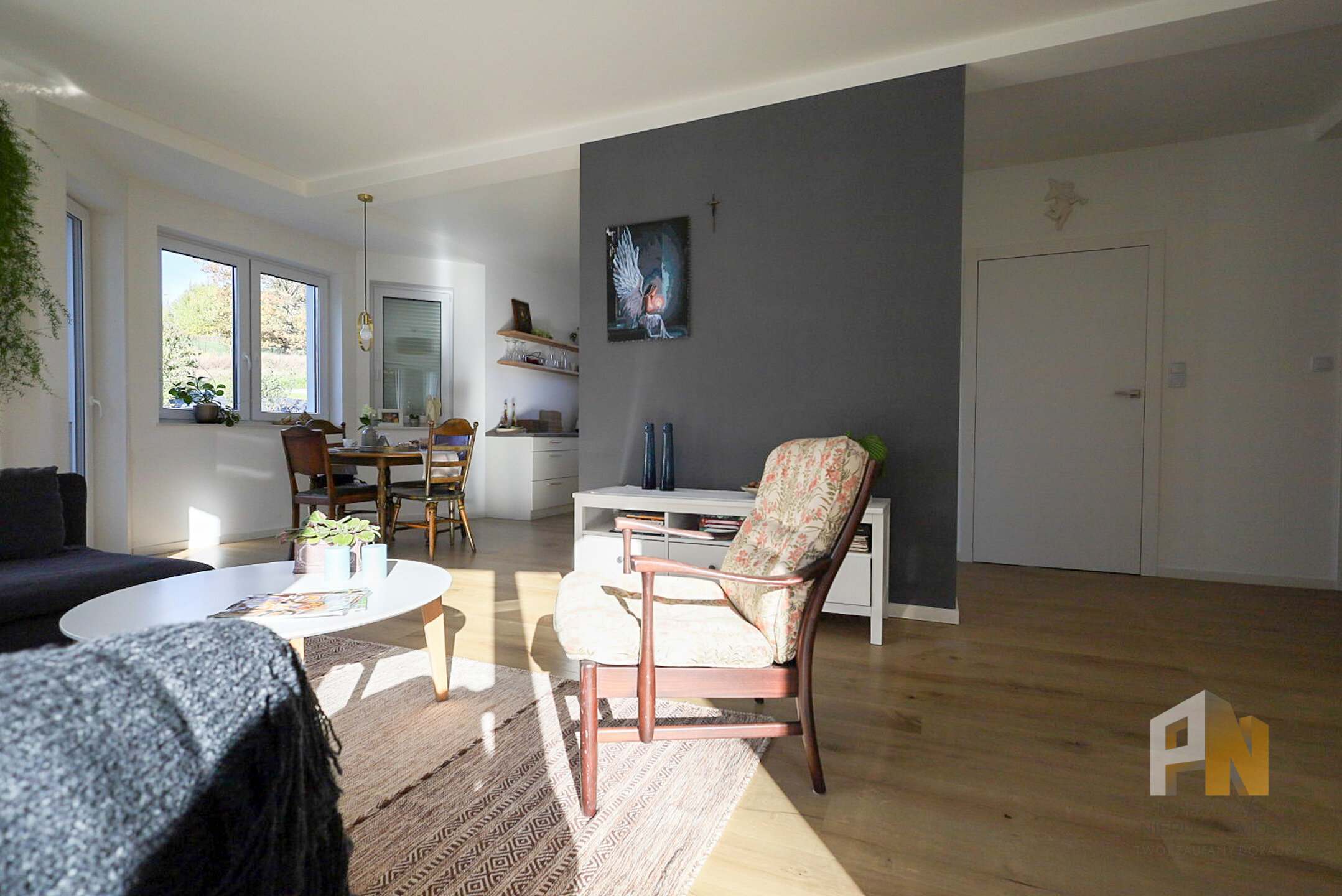 Przestronny dom do sprzedania - zdjęcie 7