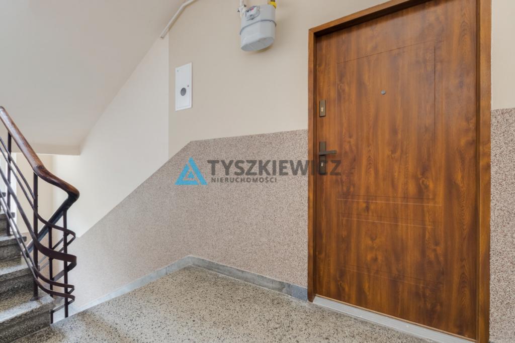 Przestronne mieszkanie z ogródkiem blisko SKM - zdjęcie 12