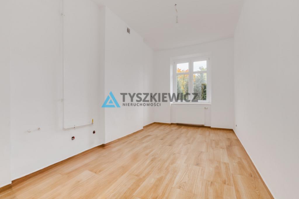 Przestronne mieszkanie z ogródkiem blisko SKM - zdjęcie 5