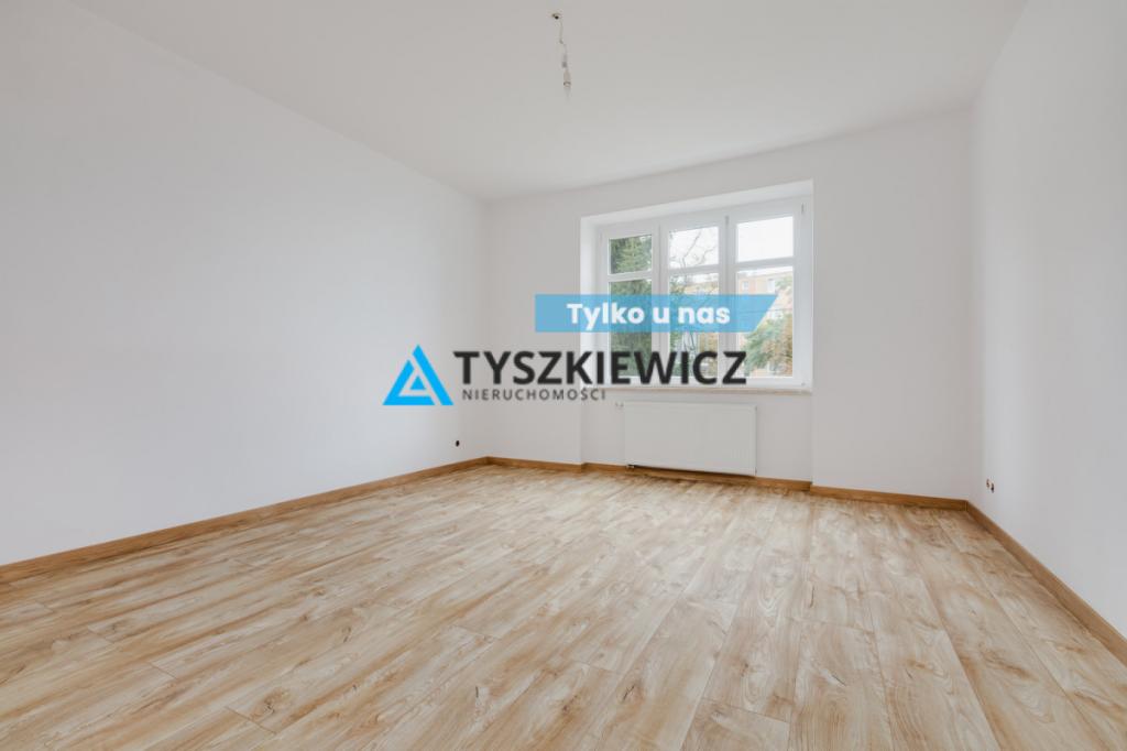 Przestronne mieszkanie z ogródkiem blisko SKM - zdjęcie 1