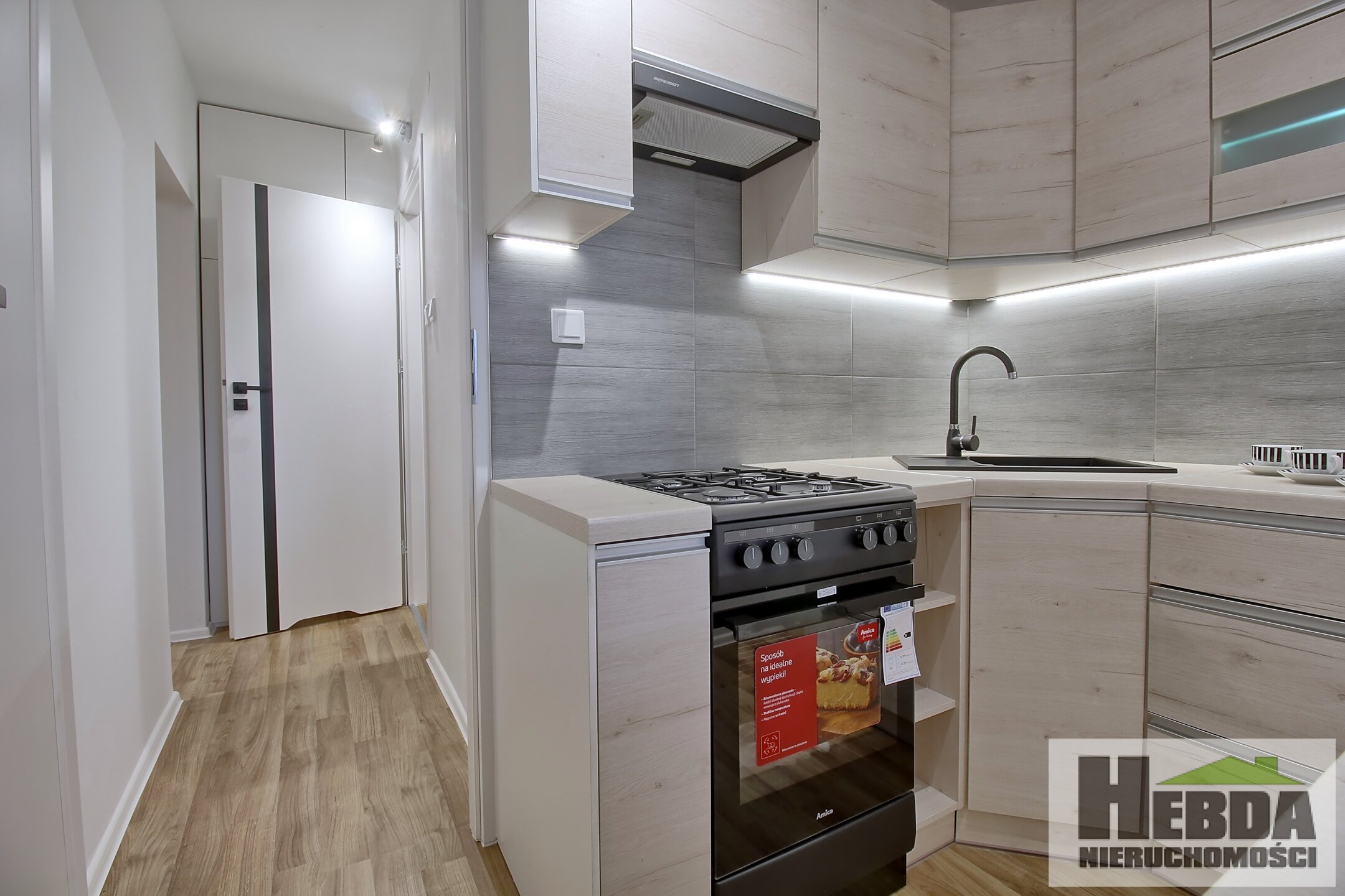 Parter po remoncie !!! idealne dla seniora lub pod inwestycje !!! ul. Westerplatte!!! - zdjęcie 3