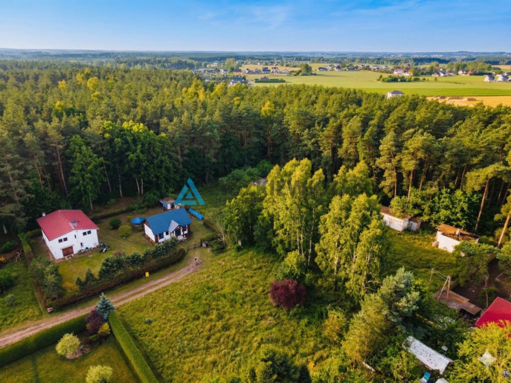 Działka blisko jeziora w spokojnym sąsiedztwie. - zdjęcie 7