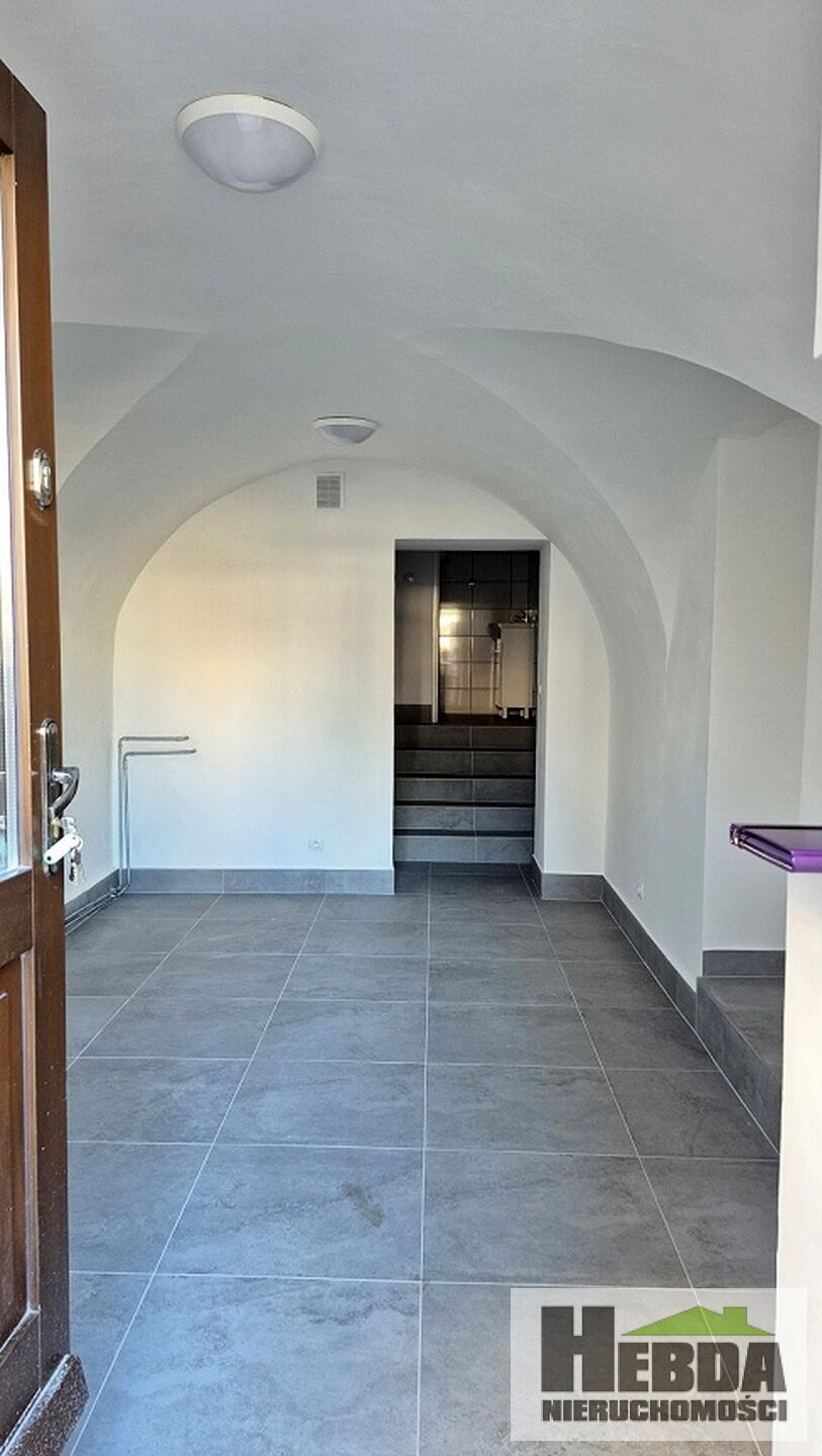 Tarnów, Rynek, lokal usługowy 16 m2 za 380 zł ! - zdjęcie 2