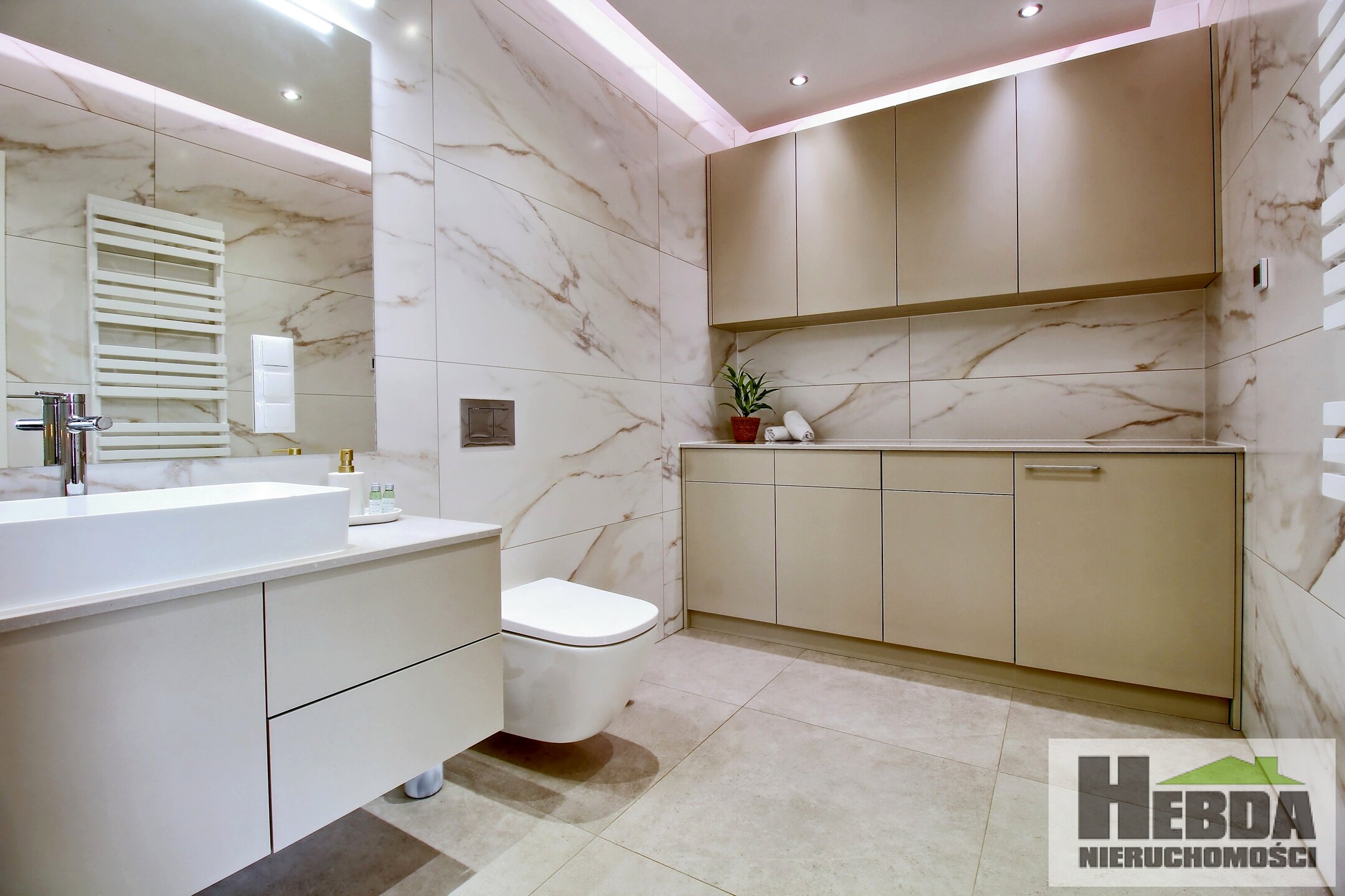 Komfortowy apartament w centrum Tarnowa - 90 m² - dostępny również na najem krótko/średnioterminowy - zdjęcie 13