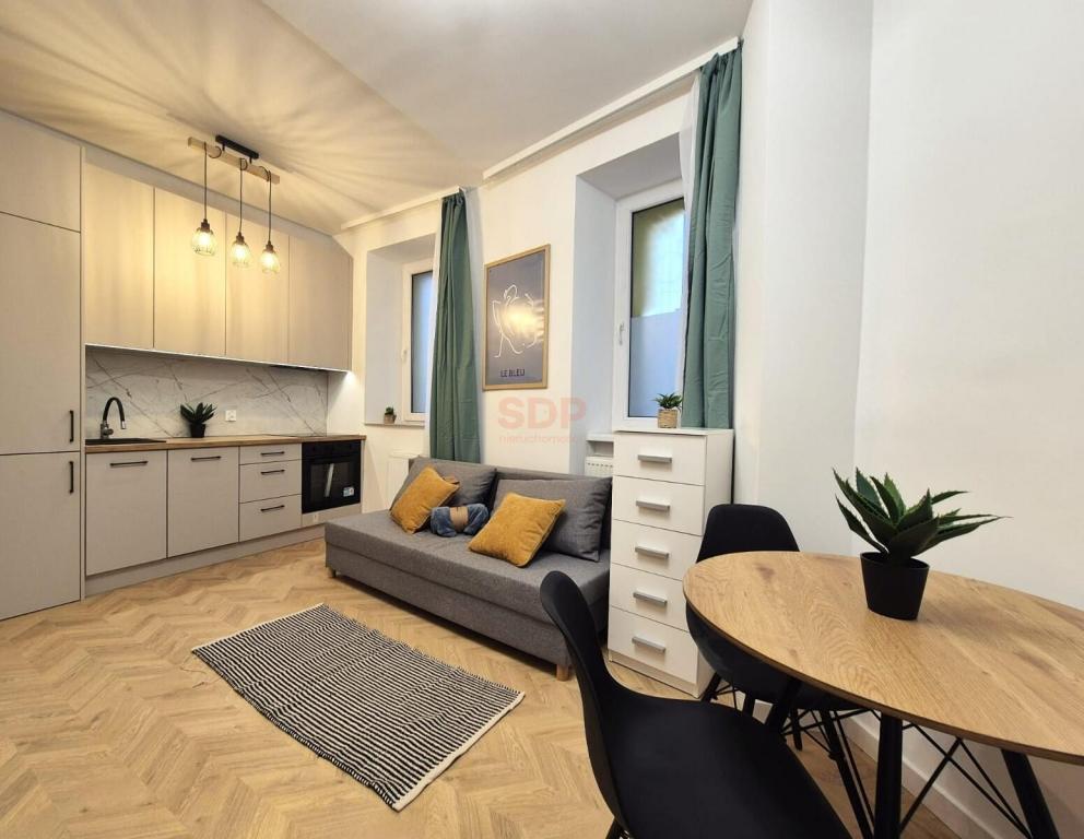 Mieszkanie 56 m², Wrocław, Śródmieście, Kaszubska - zdjęcie 1