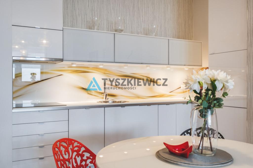 Wyjątkowy 2 pokojowy apartament w Sea Towers! - zdjęcie 20