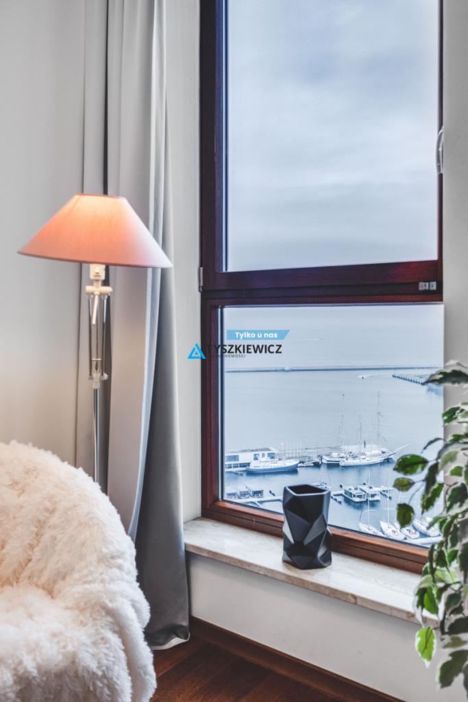 Wyjątkowy 2 pokojowy apartament w Sea Towers! - zdjęcie 1