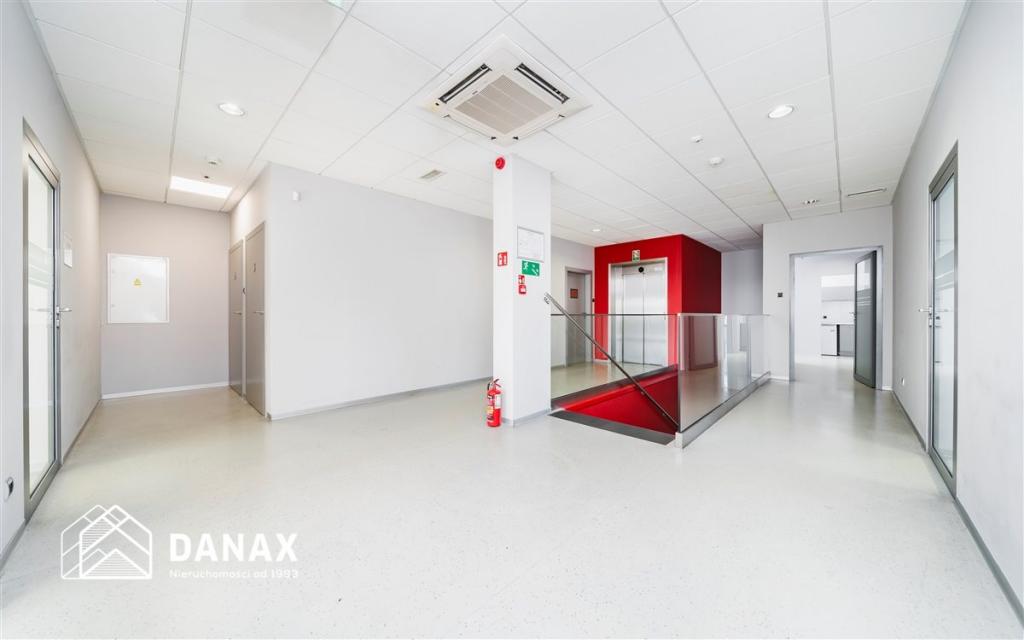Lokal biurowy do wynajęcia, 210 m², Morawica - zdjęcie 11