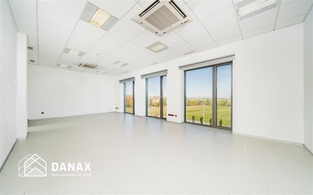 Lokal biurowy do wynajęcia, 210 m², Morawica - zdjęcie 1