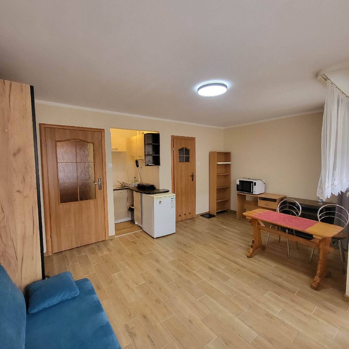 Stare Miasto, ul. Legnicka, balkon, z umeblowaniem - zdjęcie 9