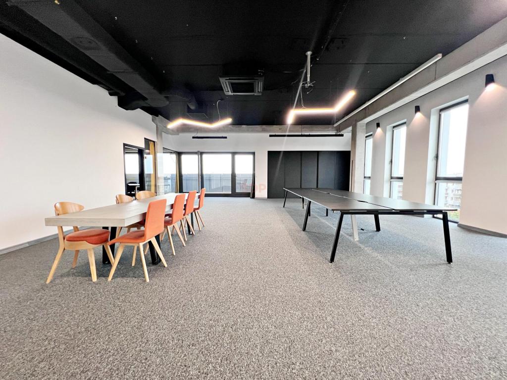 Lokal usługowy do wynajęcia, 175 m², Wrocław, Krzyki, Zwycięska - zdjęcie 1