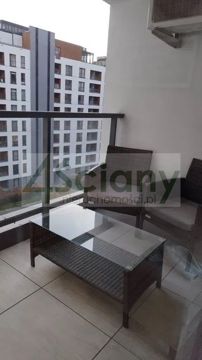 Mieszkanie 44 m², Warszawa, Śródmieście, Grzybowska - zdjęcie 1