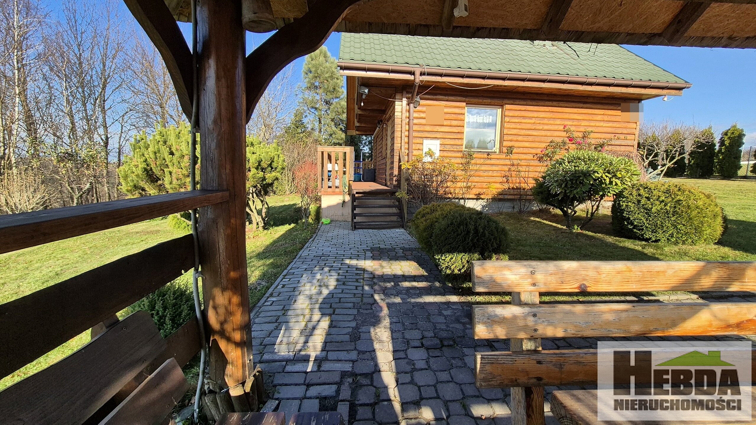 Pogórze Ciężkowicko - Rożnowskie, dom z bali drewnianych, okolice Paleśnicy , Zakliczyna - zdjęcie 2