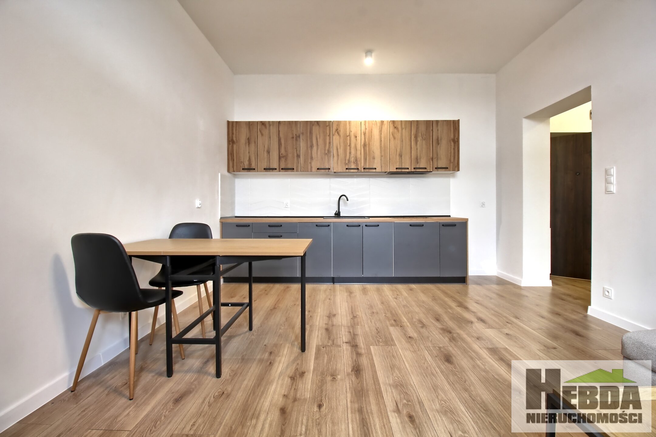 Mieszkanie 2 pokojowe !!! Ścisłe Centrum !!! Po generalnym remoncie !!! - zdjęcie 4