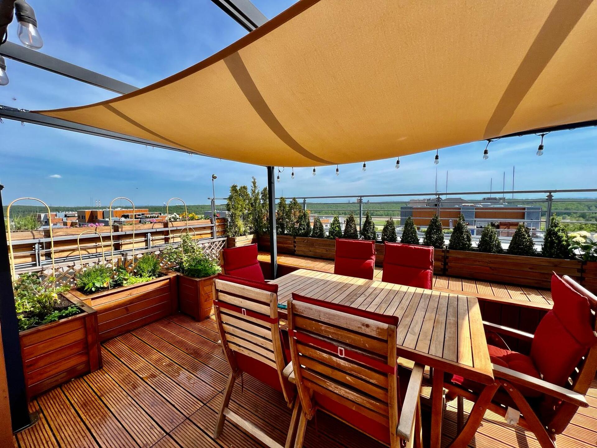 Niepowtarzalny lux apartament z ogromnym 100 m2 tarasem, 4 pok 136m2, 2 łazienki, 2 garaże Osiedle strzeżone. - zdjęcie 1