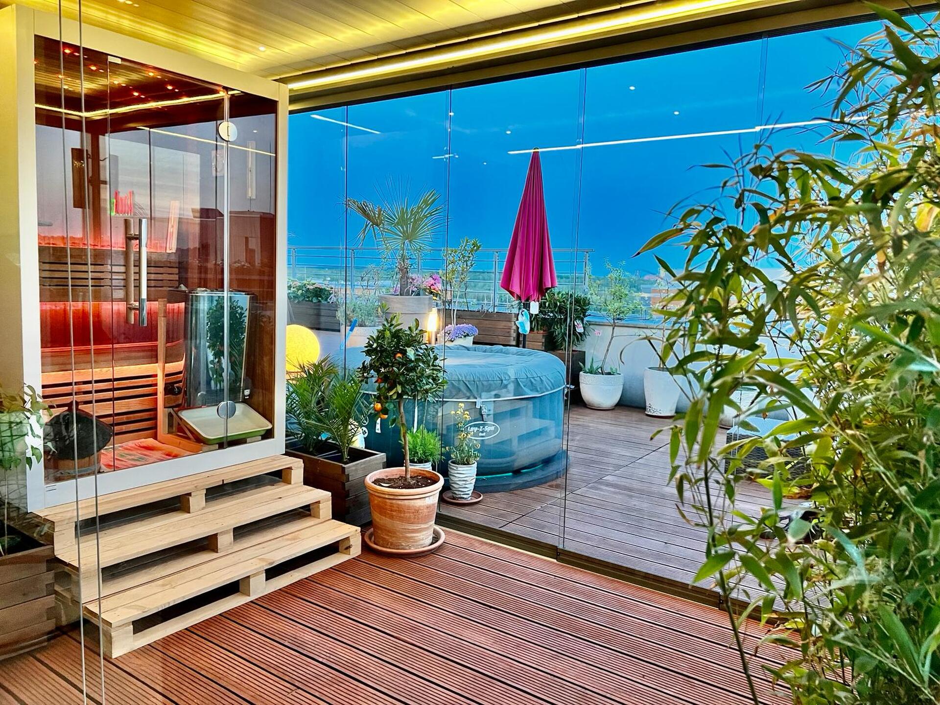 Niepowtarzalny lux apartament z ogromnym 100 m2 tarasem, 4 pok 136m2, 2 łazienki, 2 garaże Osiedle strzeżone. - zdjęcie 18