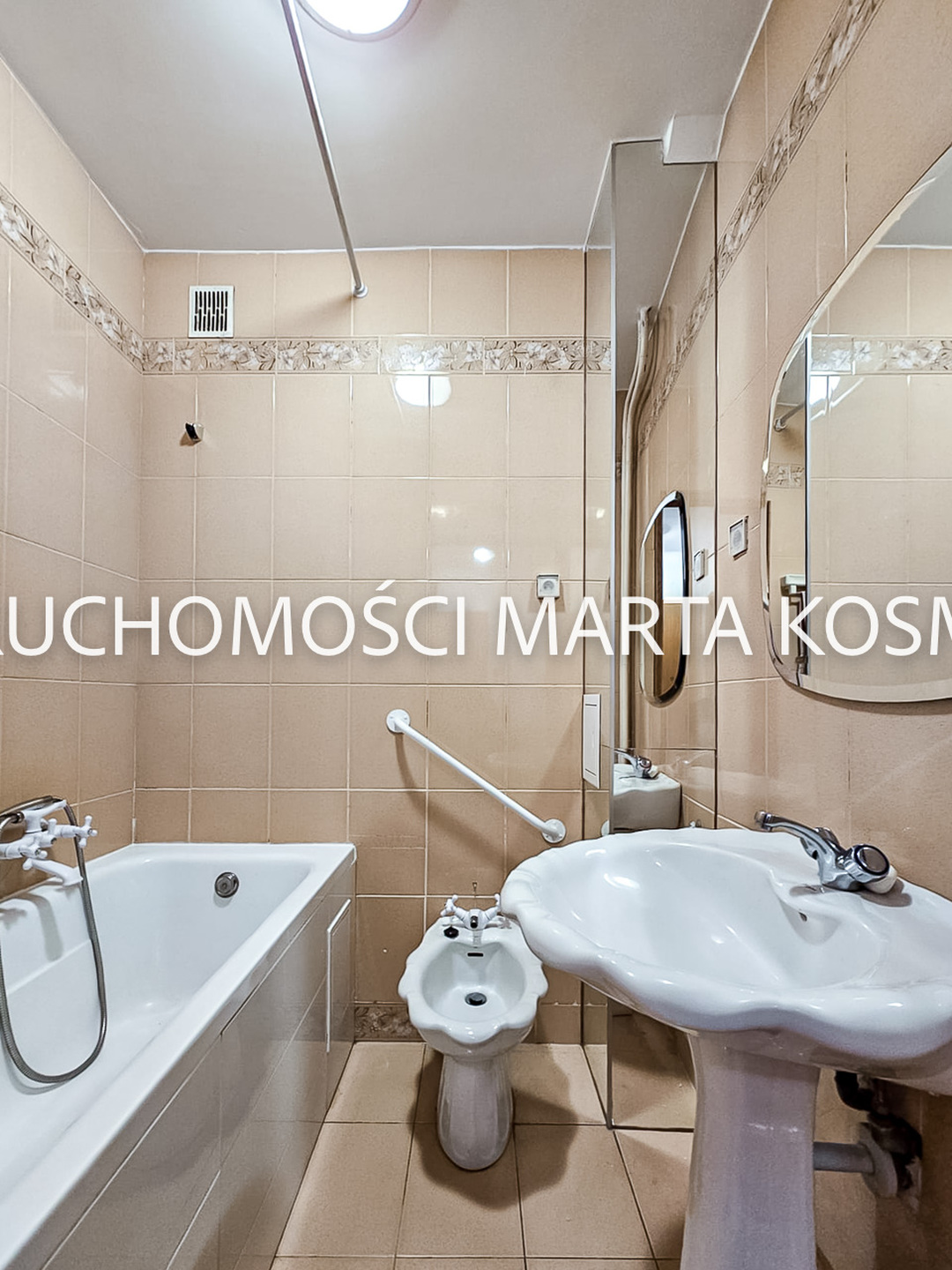 Śródmieście ul. Krucza, 3 pok. 63m , rozkładowe: pokoje i kuchnia osobno, piwnica 9 m - zdjęcie 12