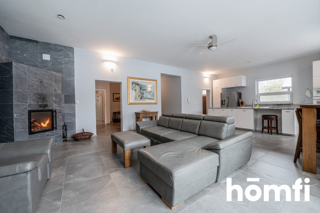 Dom 378,09 m², Koryciska - zdjęcie 1