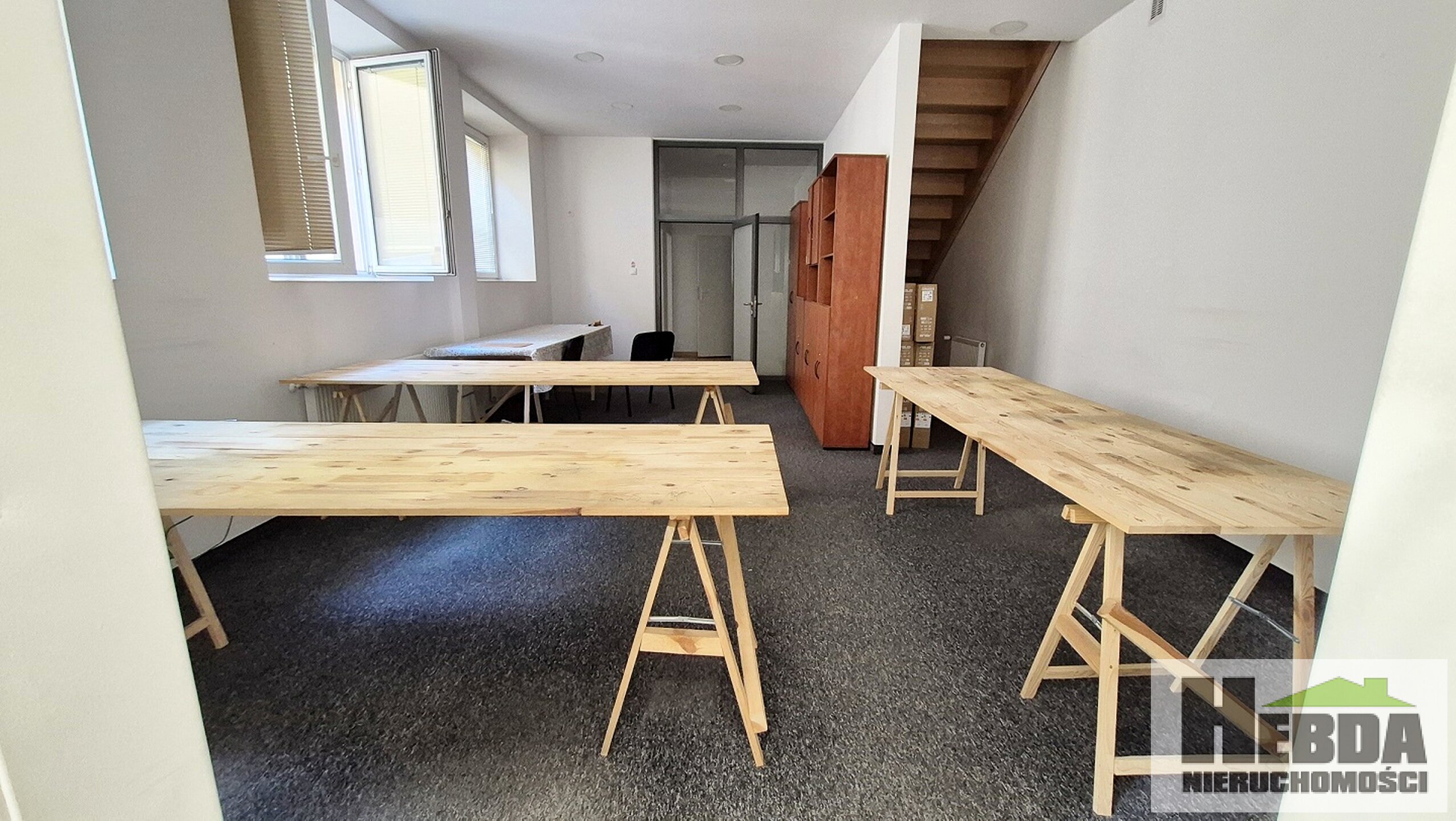 Tarnów, ul.Narutowicza, lokal usługowy 70 m2 + 70 m2 , pod warsztat , usługi kosmetyczne, szkołę ! - zdjęcie 1