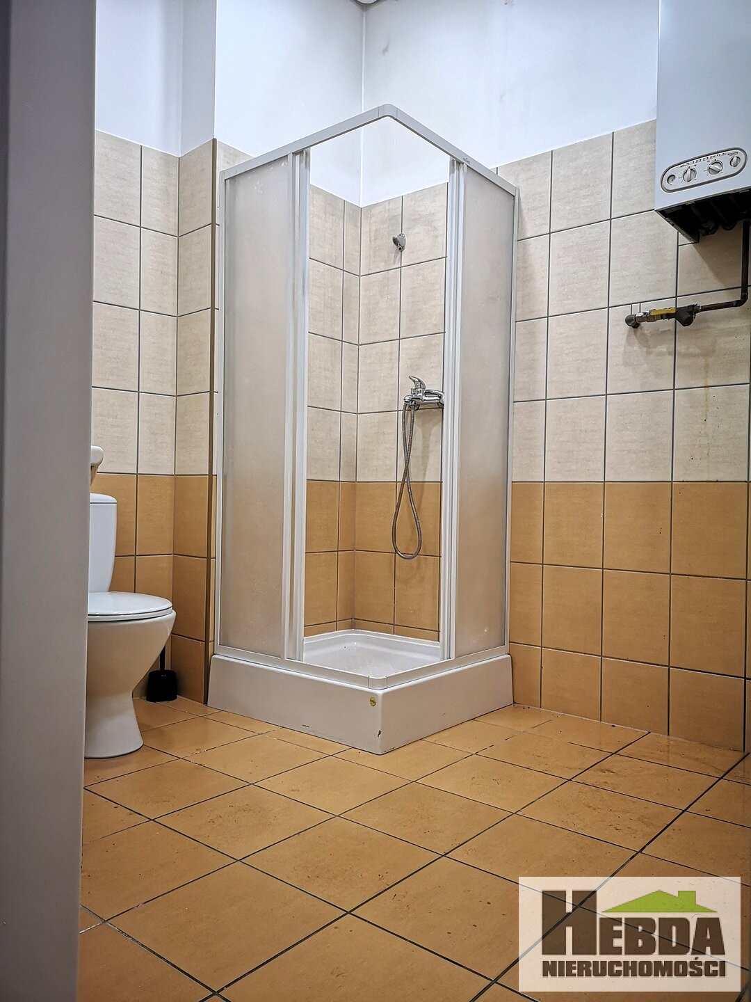 Tarnów, ul.Narutowicza, lokal usługowy 70 m2 + 70 m2 , pod warsztat , usługi kosmetyczne, szkołę ! - zdjęcie 10