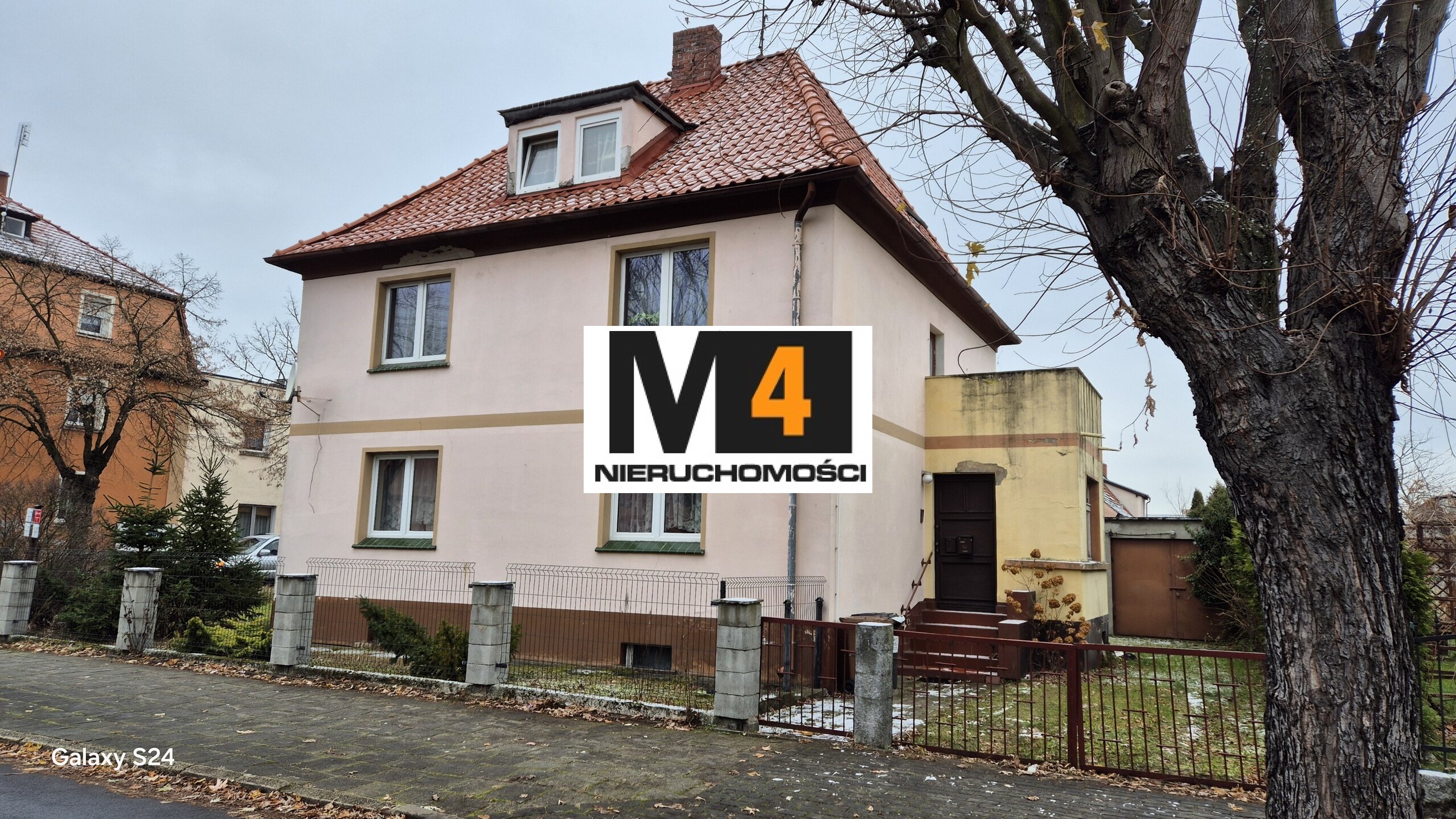 Piętro domu, balkon, ogród , garaż ! Supe lokalizacja ! - zdjęcie 1