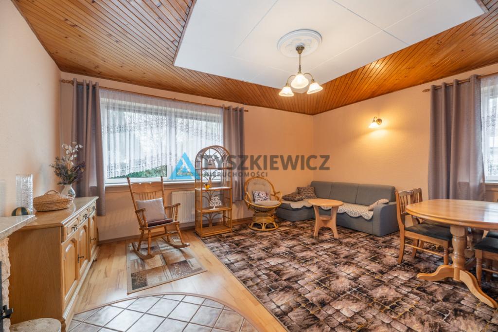 Piękny dom blisko jeziora i lasu - zdjęcie 27