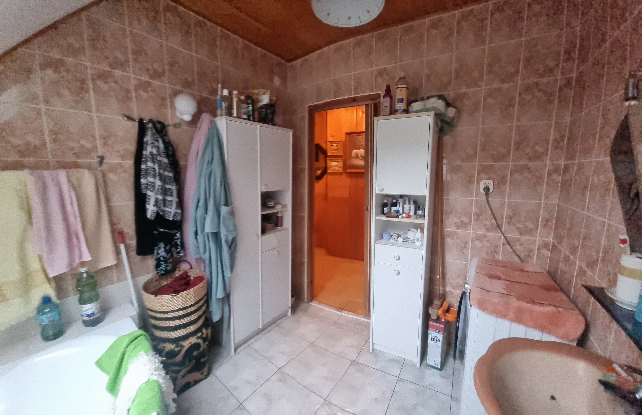 Dom wolnostojący z garażem i dużym ogrodem - zdjęcie 11