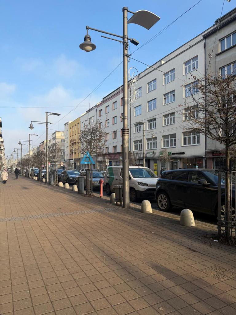 Lokal handlowo-usługowy Świętojańska - zdjęcie 4