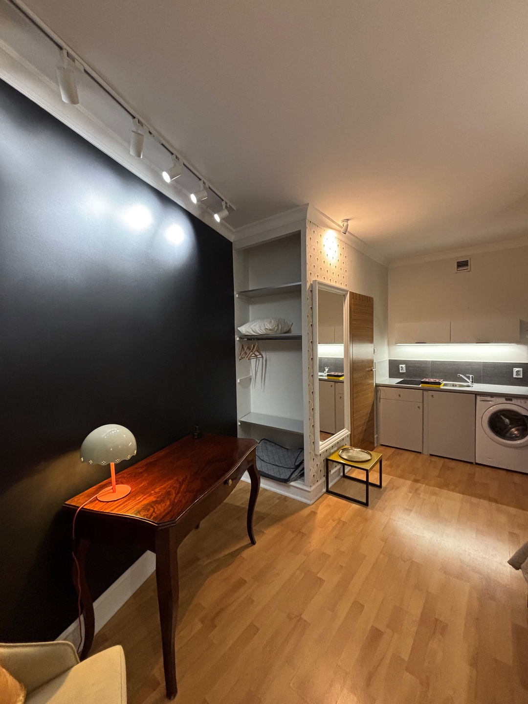 Wilcza bardzo ładne małe mieszkanie - zdjęcie 3