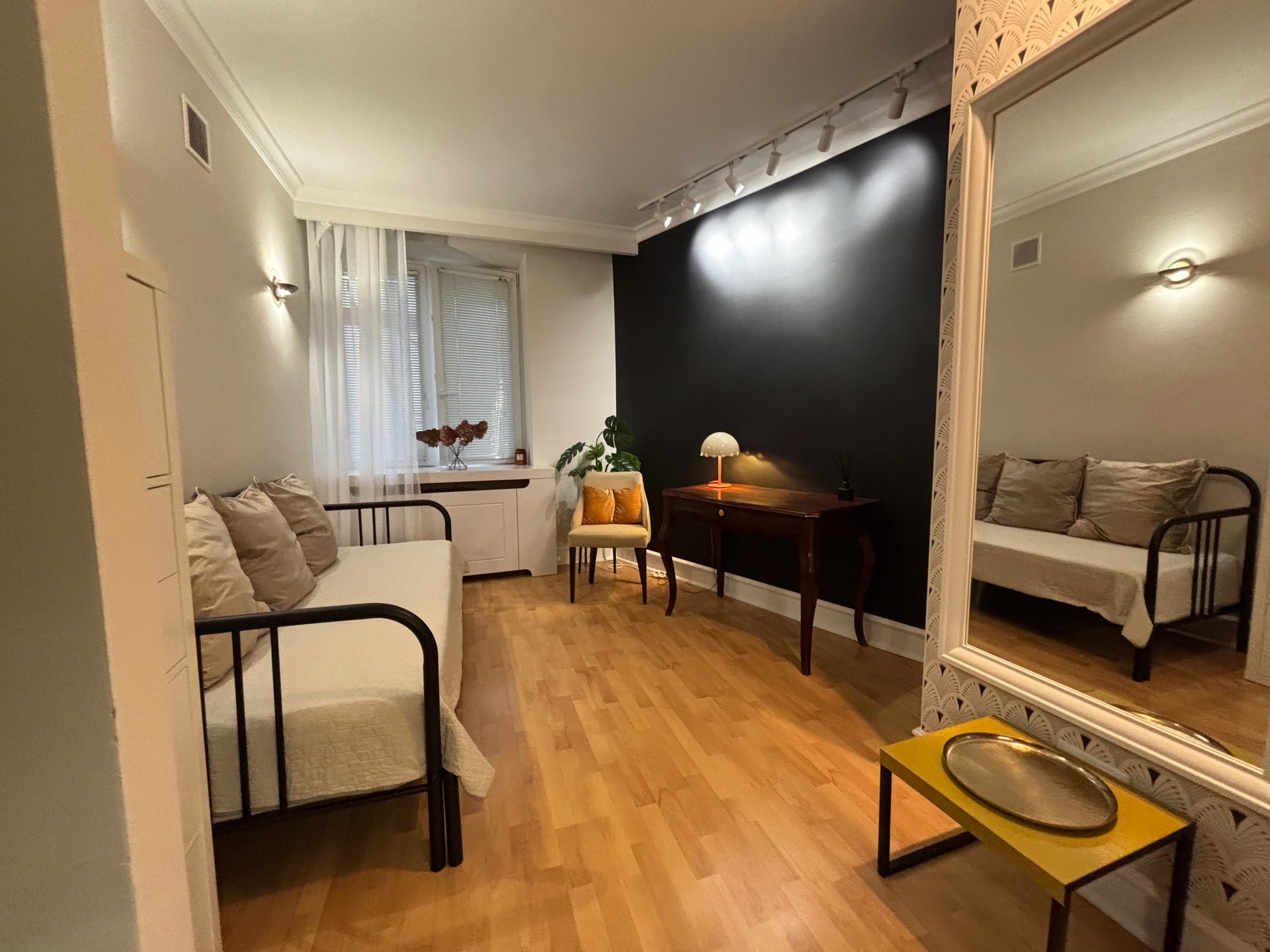 Wilcza bardzo ładne małe mieszkanie - zdjęcie 1