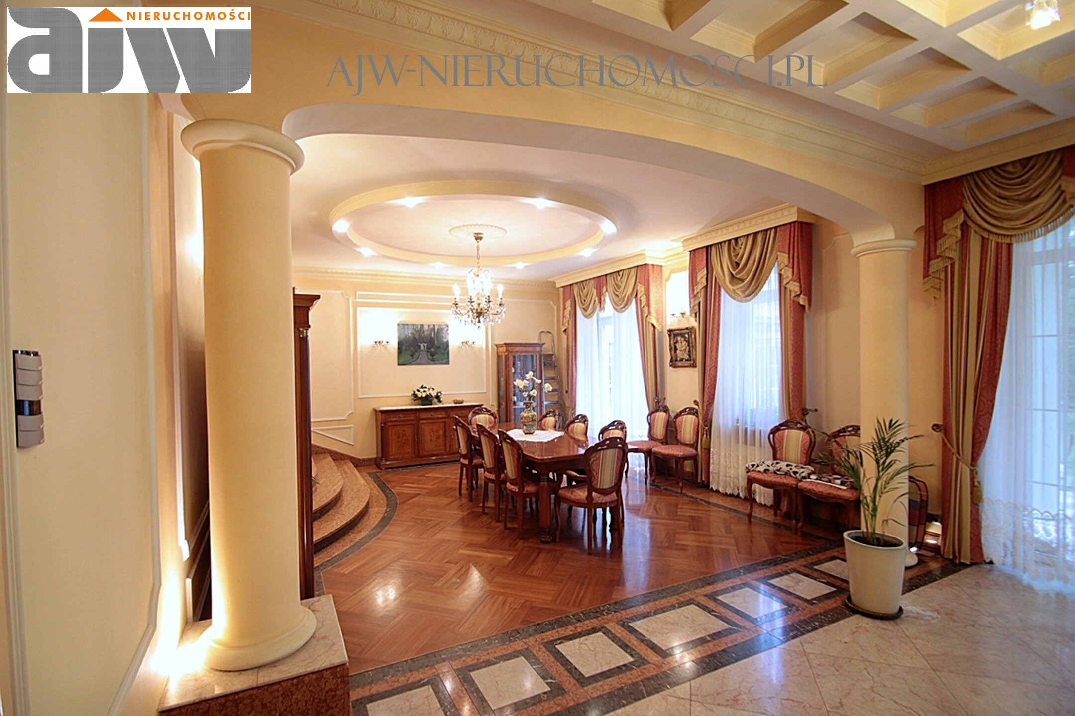 Rezydencja z basenem Izabelin C duża działka - zdjęcie 4