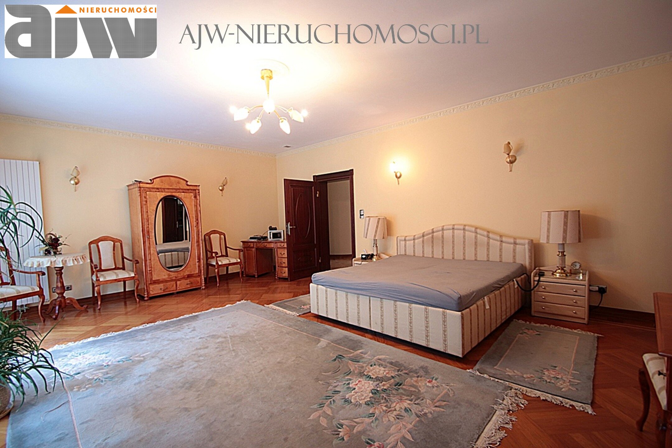 Rezydencja z basenem Izabelin C duża działka - zdjęcie 8